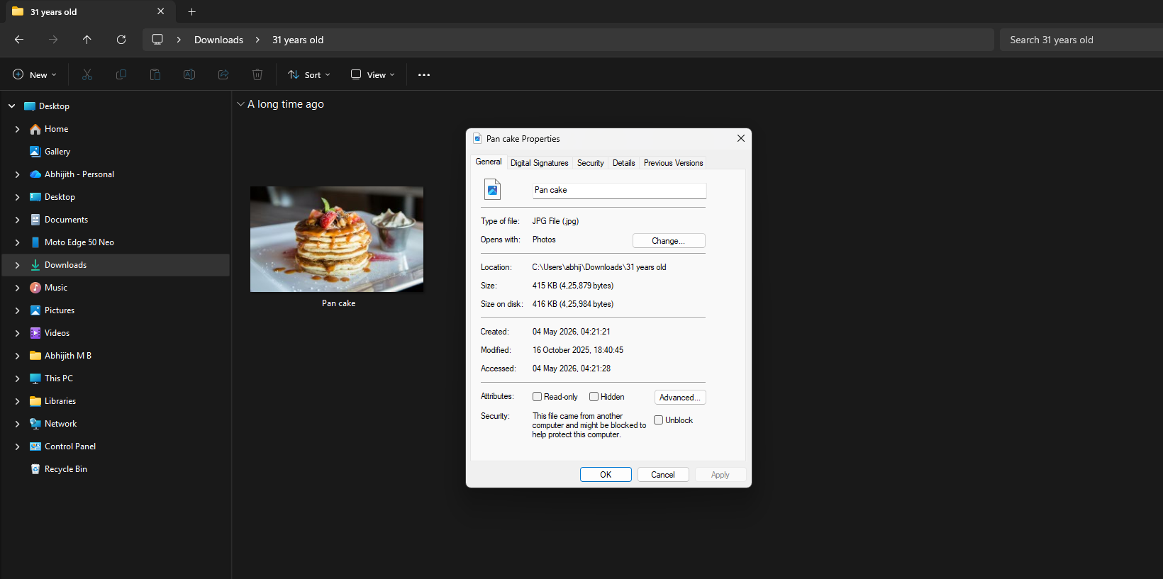 Hộp thoại Thuộc tính File Explorer