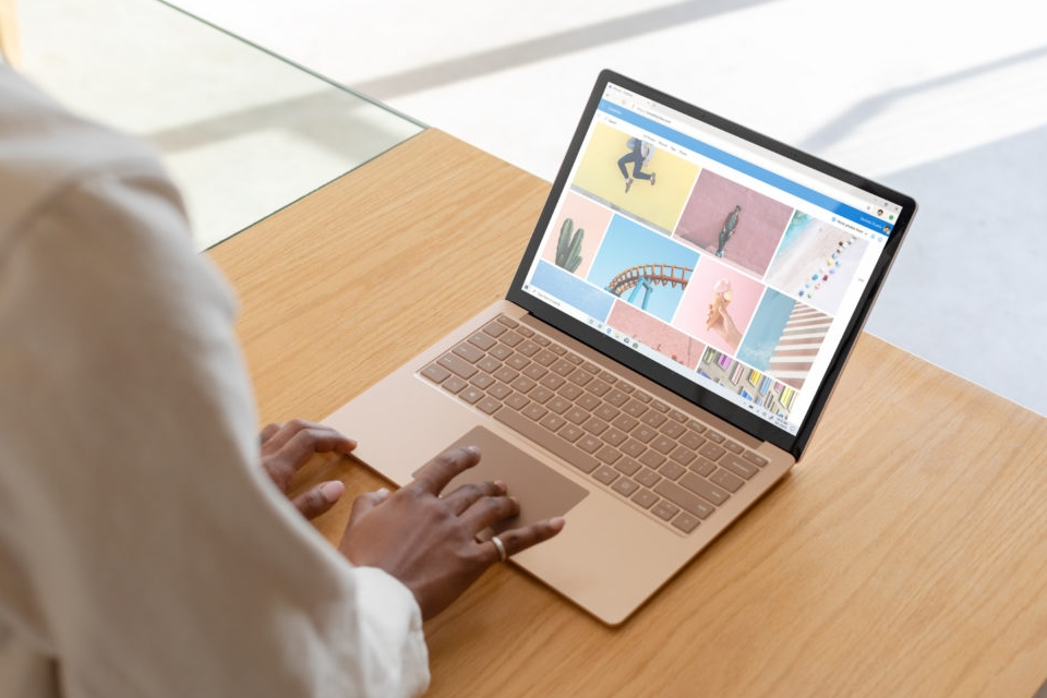 Surface Laptop Go