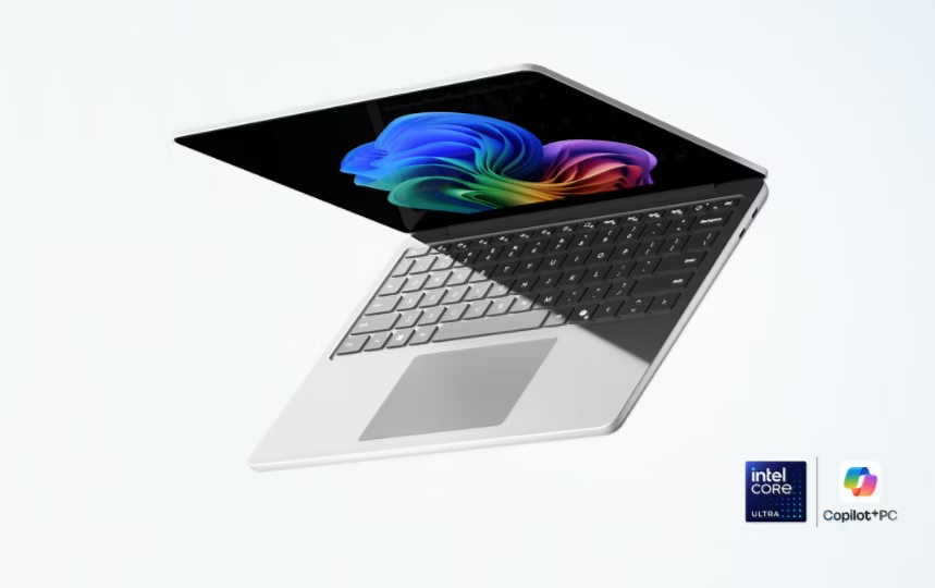 Surface Laptop 13 inch dành cho doanh nghiệp được bán trên thị trường dưới dạng Copilot + PC, mặc dù có biến thể RAM 8GB