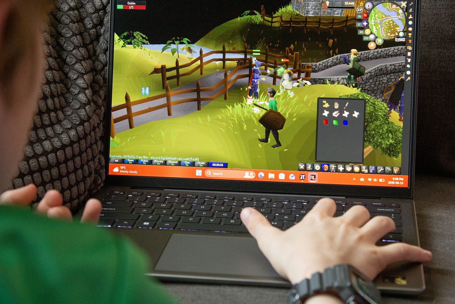 Runescape chạy trên X Elite dưới dạng mô phỏng
