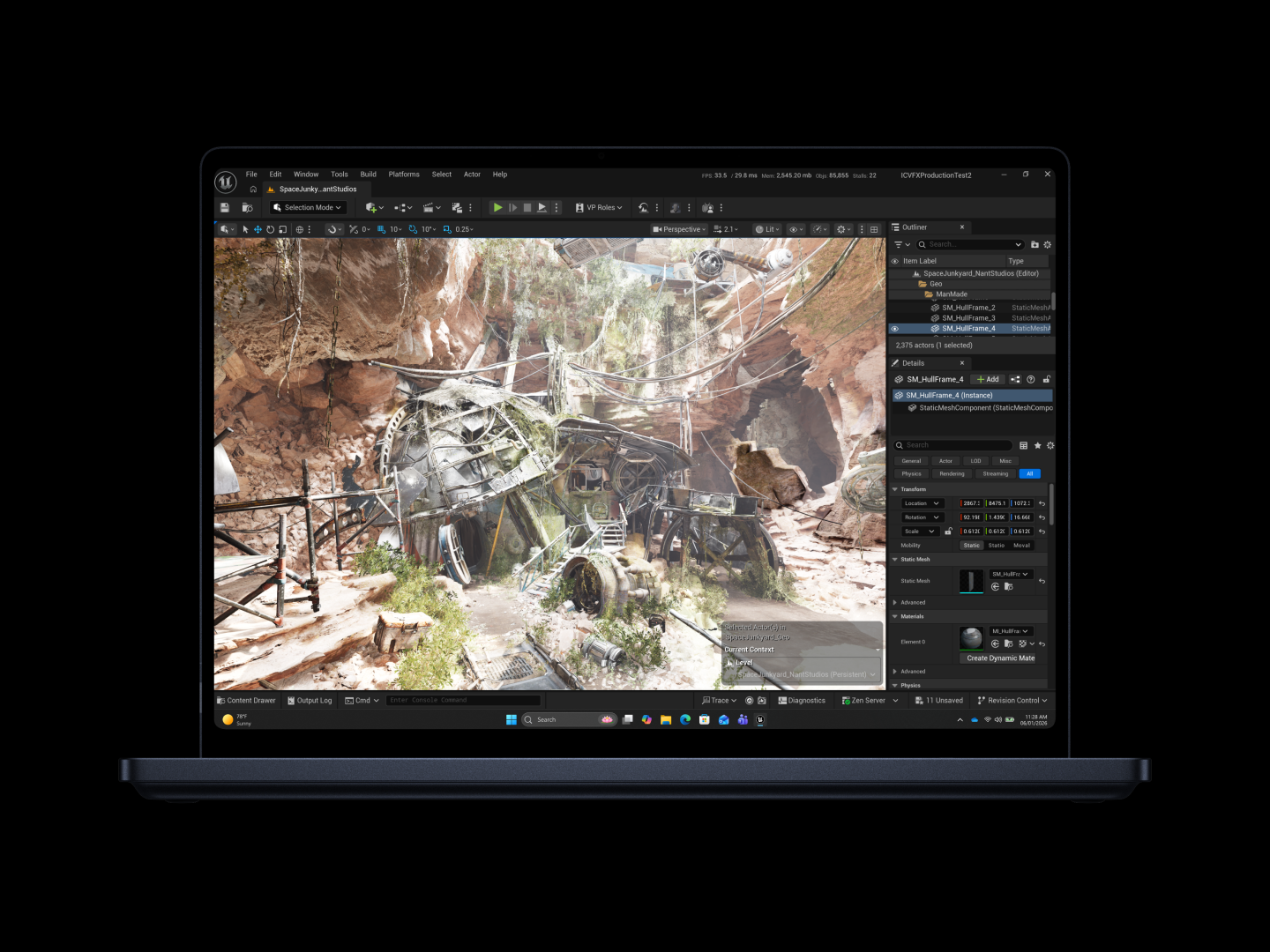 Surface Laptop Ultra dùng trong phát triển game
