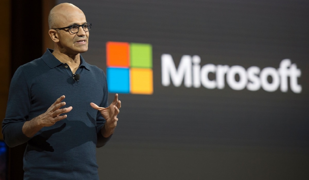 Microsoft và Satya Nadella