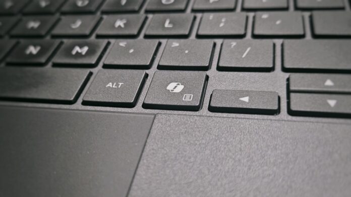 Microsoft gọi khóa Copilot là giải pháp cho mọi thứ, vài tuần sau khi thừa nhận khóa này ảnh hưởng đến năng suất. Microsoft gọi khóa Copilot là giải pháp cho mọi thứ, vài tuần sau khi thừa nhận khóa này ảnh hưởng đến năng suất.